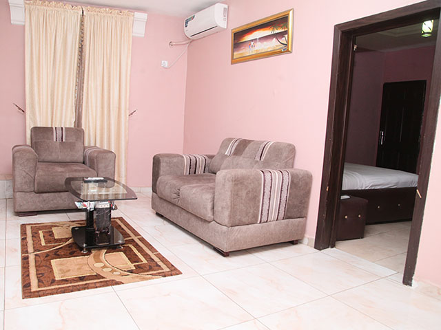 /web/uploads/116/Nera Hotel/room-photos/Ambassadorial Suite/nera amb. suite.jpg